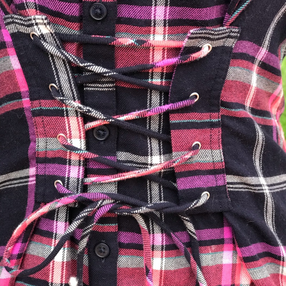 Express (Nwt) Plaid Button Front Top In Small - image 4